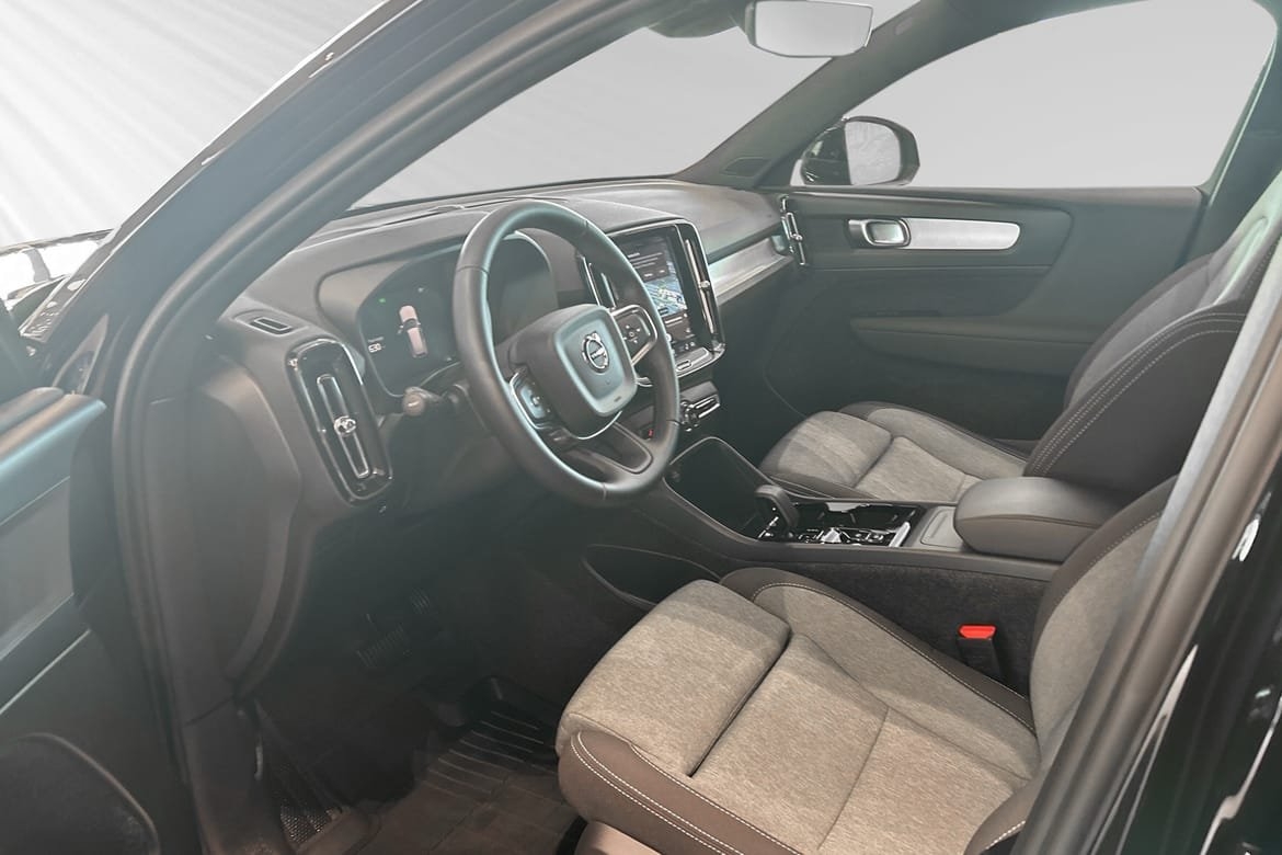 Volvo XC40 B4 Plus Dark 2026, bild 6/10