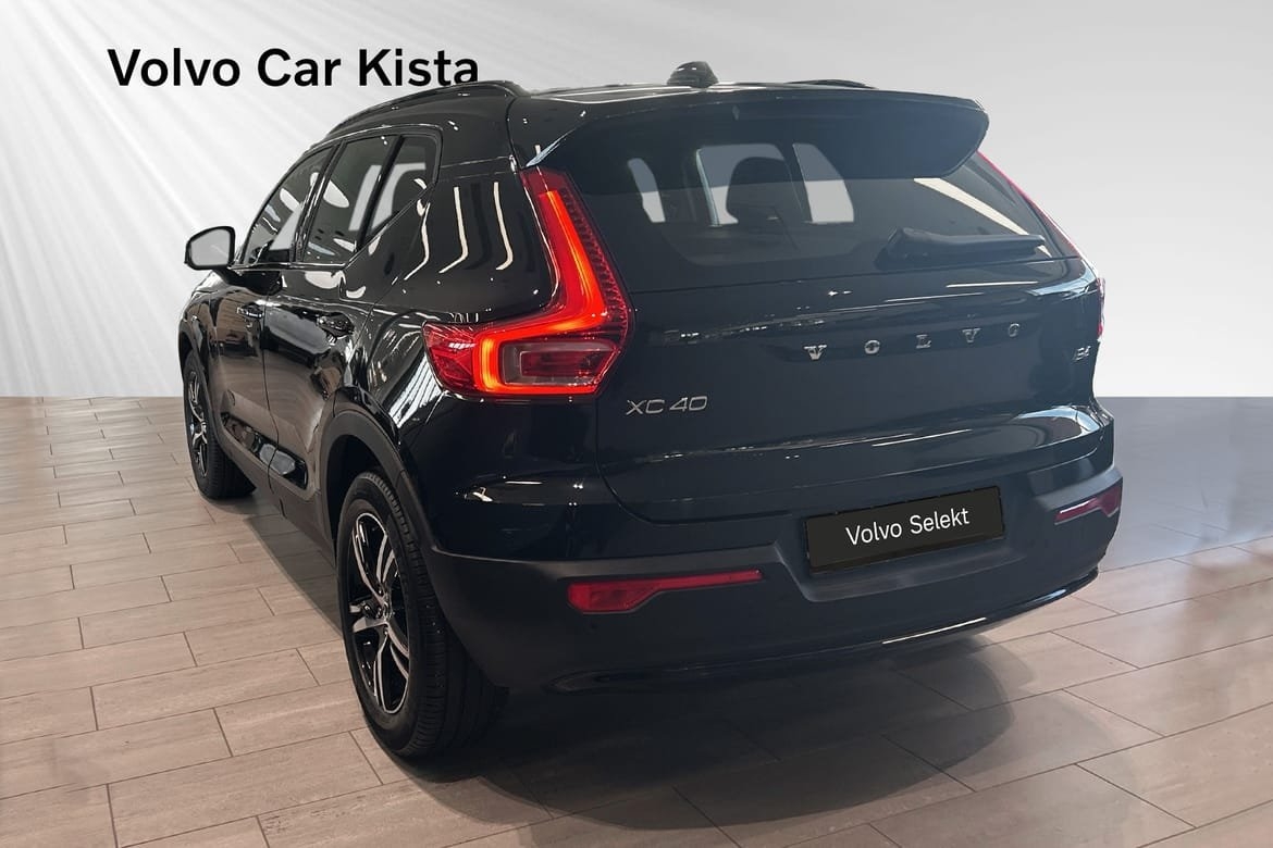 Volvo XC40 B4 Plus Dark 2026, bild 3/10
