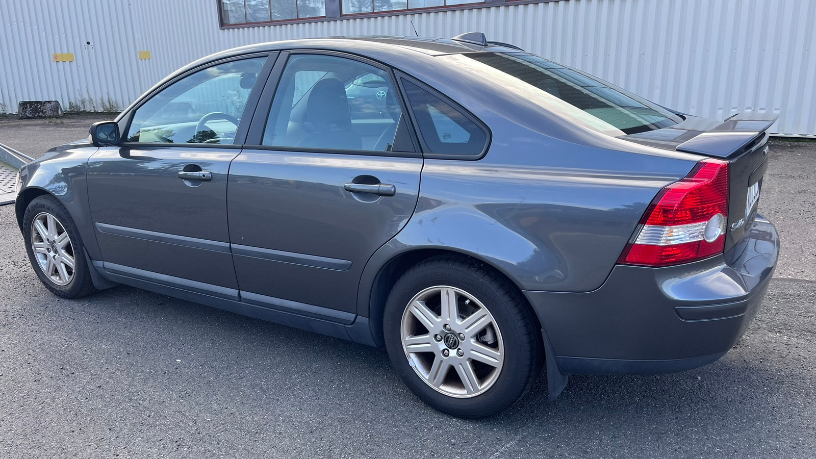 Volvo S40 2.4 Kinetic 2005, bild 2/10