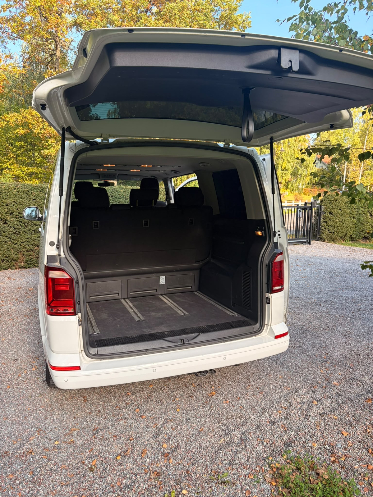 Volkswagen Multivan 2017, bild 5/10