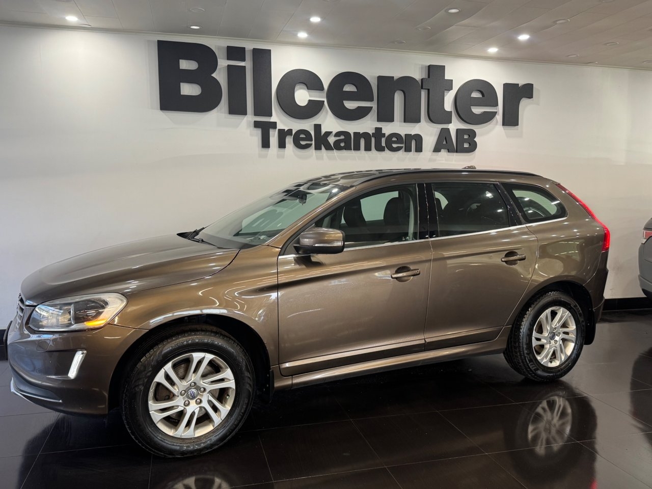 Volvo XC60 D4 2014, bild 2/8