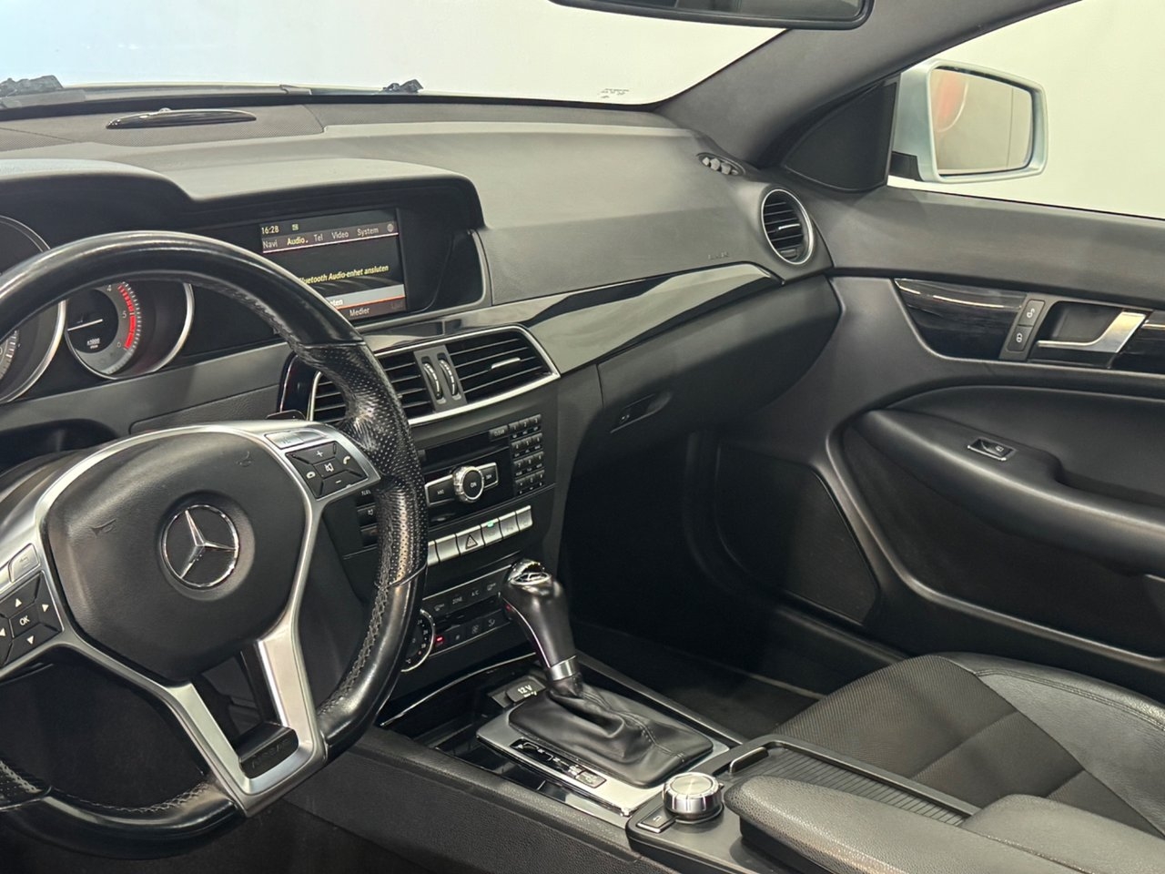 Mercedes-Benz C 2012, bild 6/9