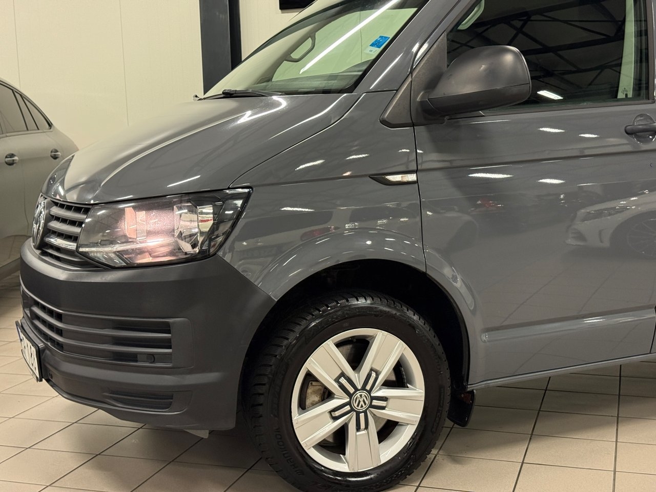Volkswagen Transporter 2.0 TDI SCR 2018, bild 3/10