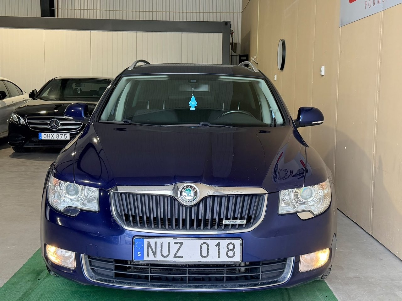 Skoda Superb Ambition 2013, kuva 2/10