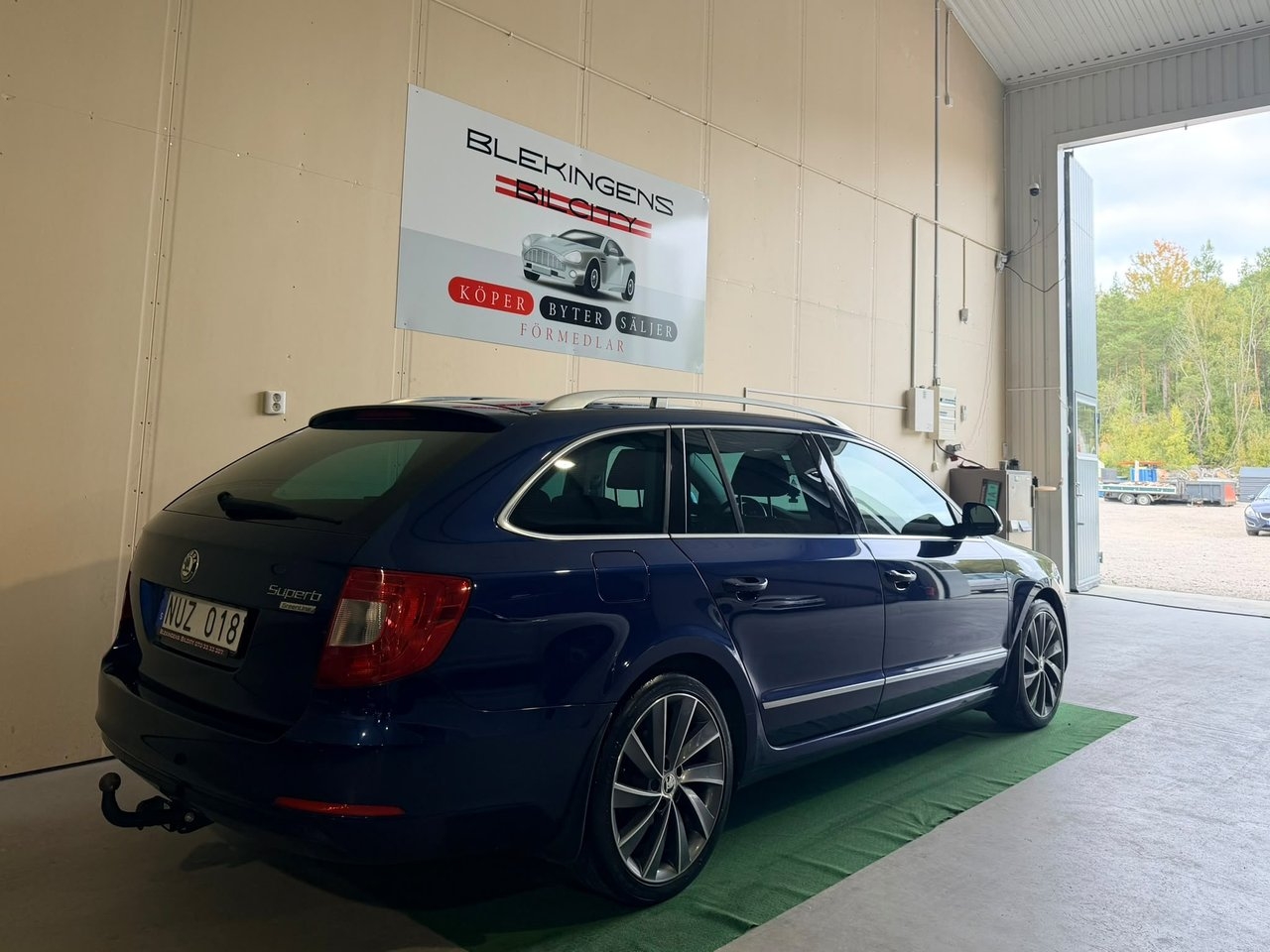 Skoda Superb Ambition 2013, kuva 6/10