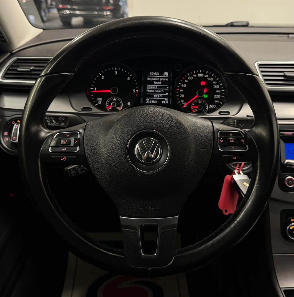 Volkswagen Passat 2.0 TDI DPF GT 2011, photo 7/10
