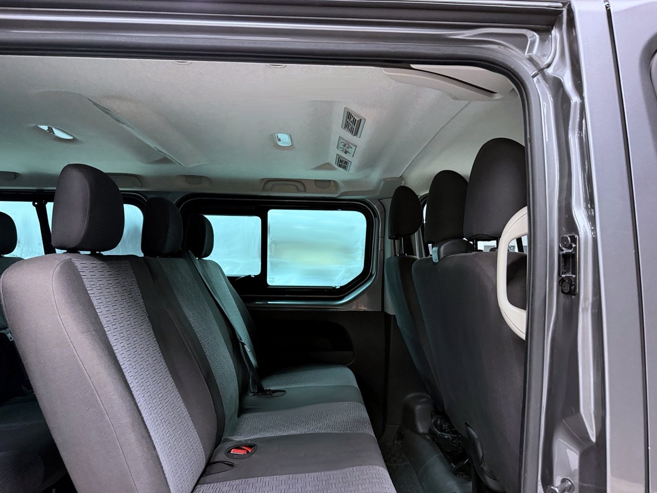 Opel Vivaro 1.6 BiTurbo CDTI 2018, bild 7/10