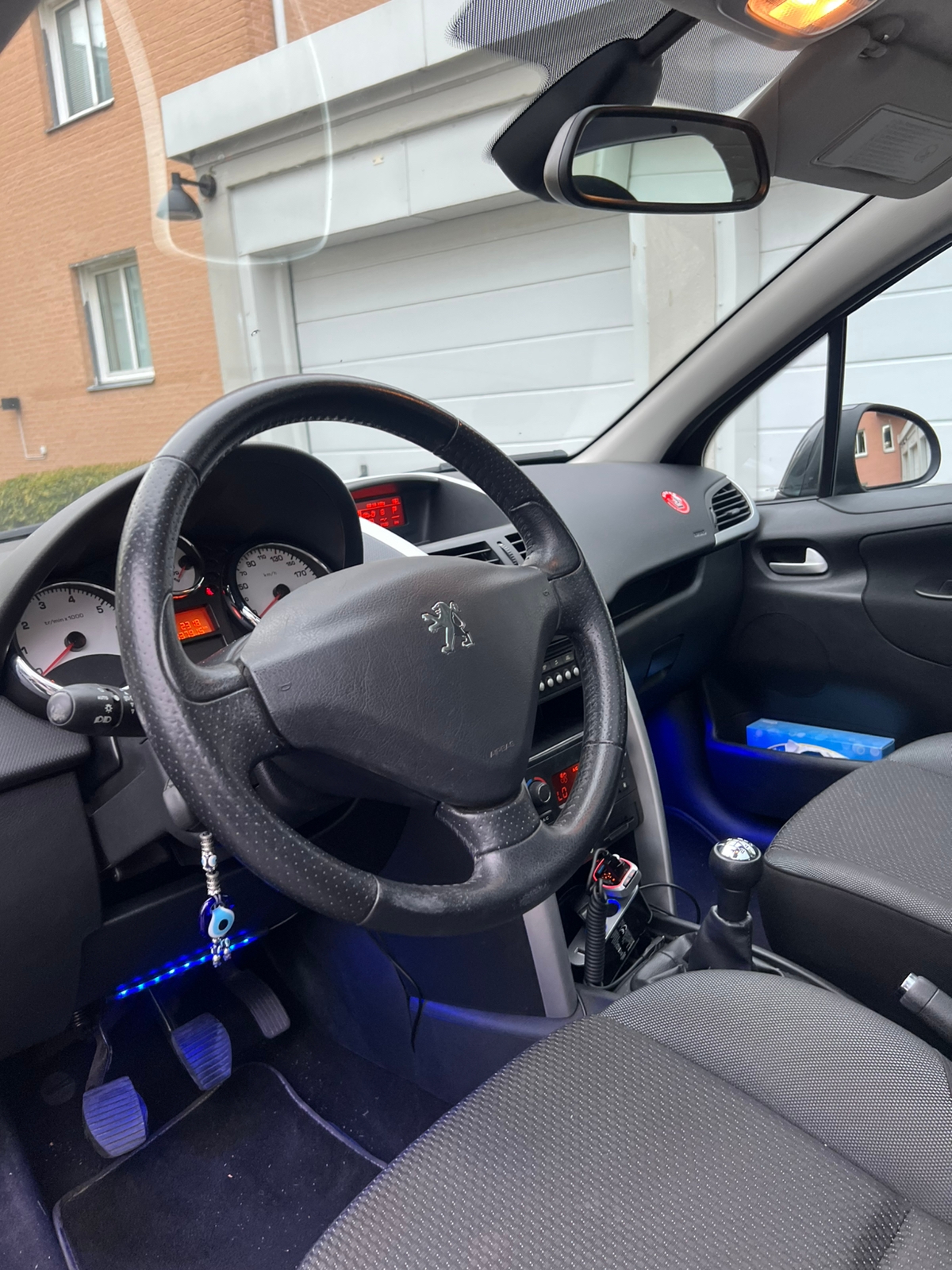 Peugeot 207 95 VTi 2011, bild 6/9