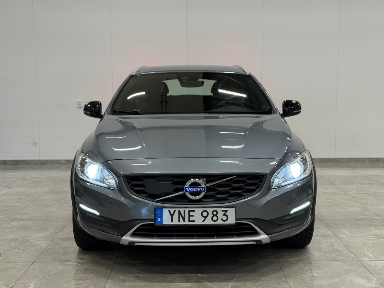 Volvo V60 Cross Country D3 Plus Classic 2018, bild 3/10