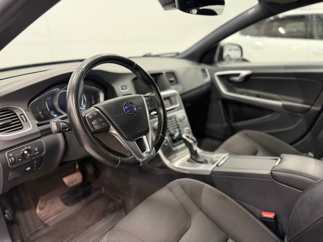 Volvo V60 Cross Country D3 Plus Classic 2018, bild 10/10