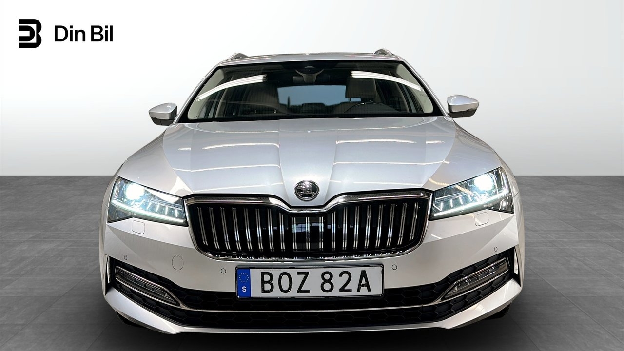 Skoda Superb 2.0 TDI L&K 2023, bild 4/10