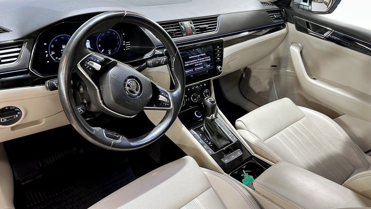 Skoda Superb 2.0 TDI L&K 2023, bild 7/10