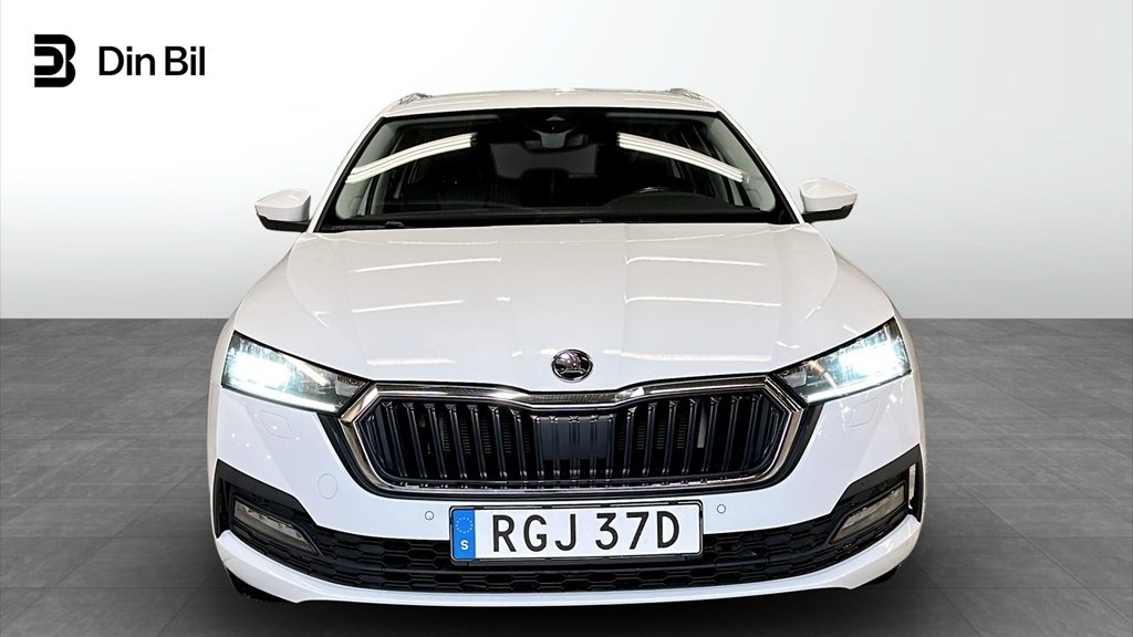 Skoda Octavia 2021, bild 4/10