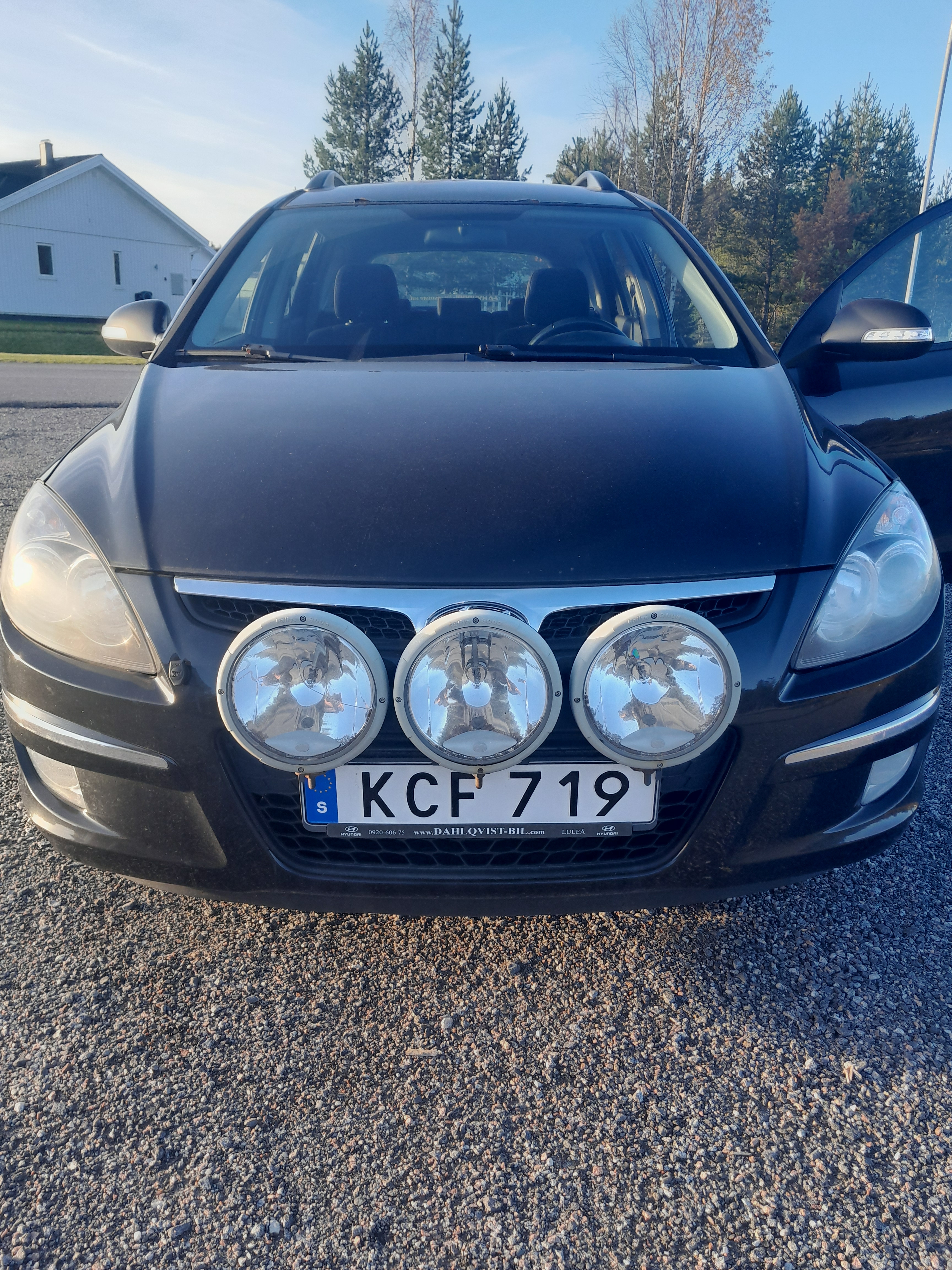 Hyundai i30 1.6 CRDi 2010, bild 2/10