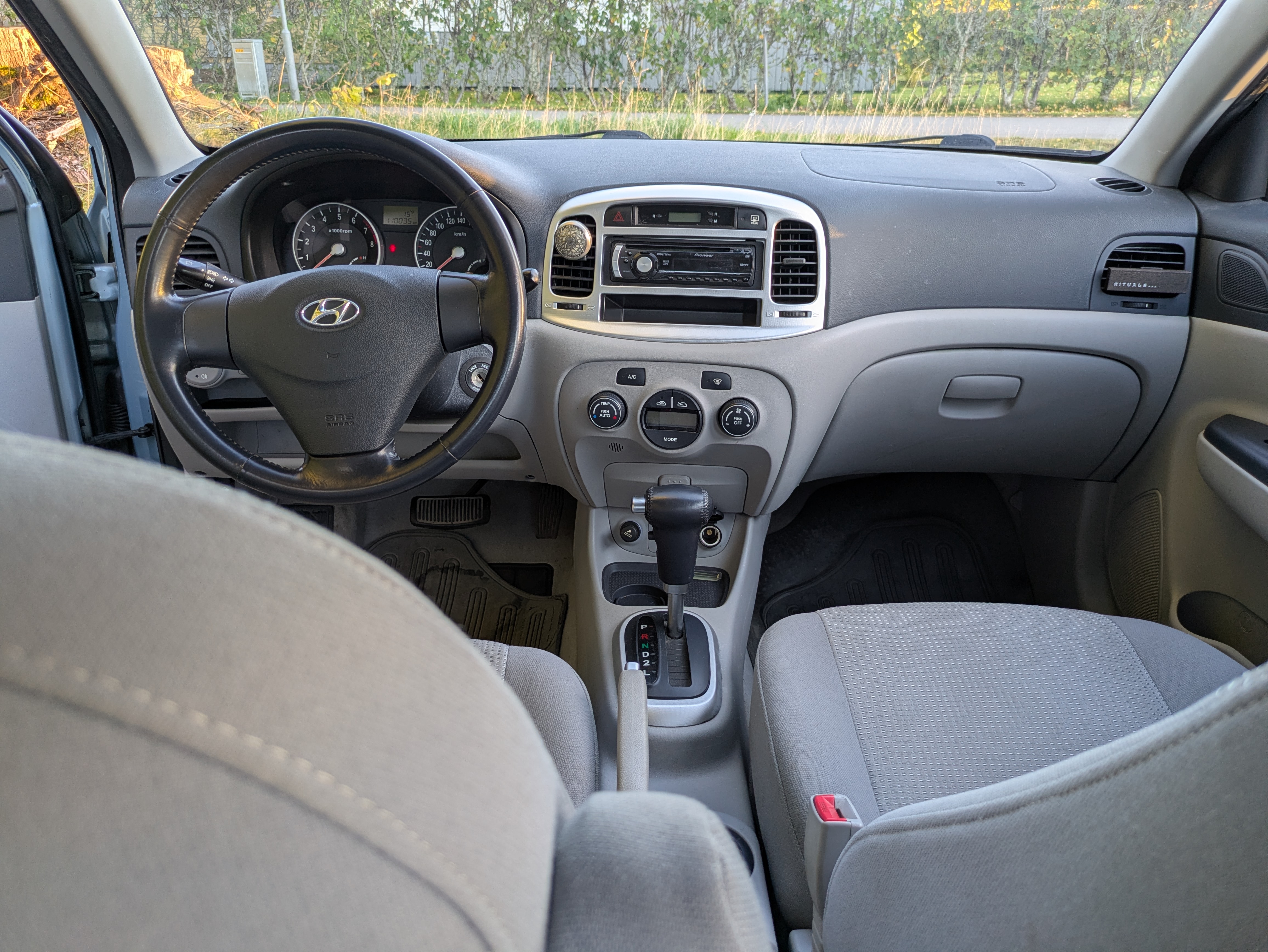 Hyundai Accent 1.6 2007, bild 4/7