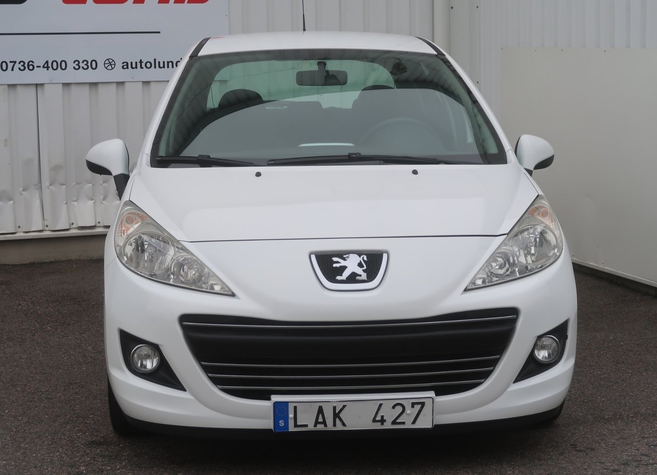 Peugeot 207 HDi FAP 92 Active 2010, bild 2/10