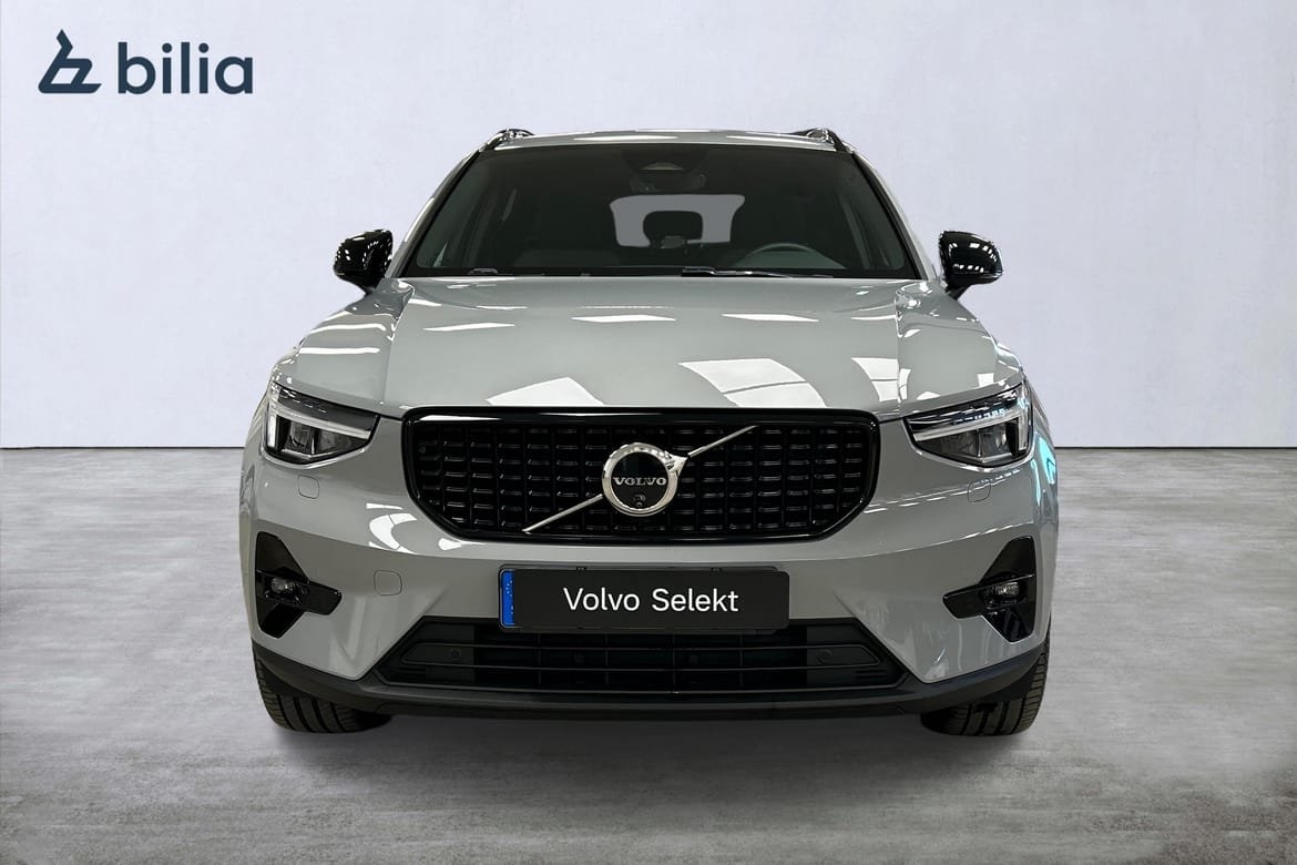 Volvo XC40 B3 FWD Bensin Plus Dark 2025, bild 6/10