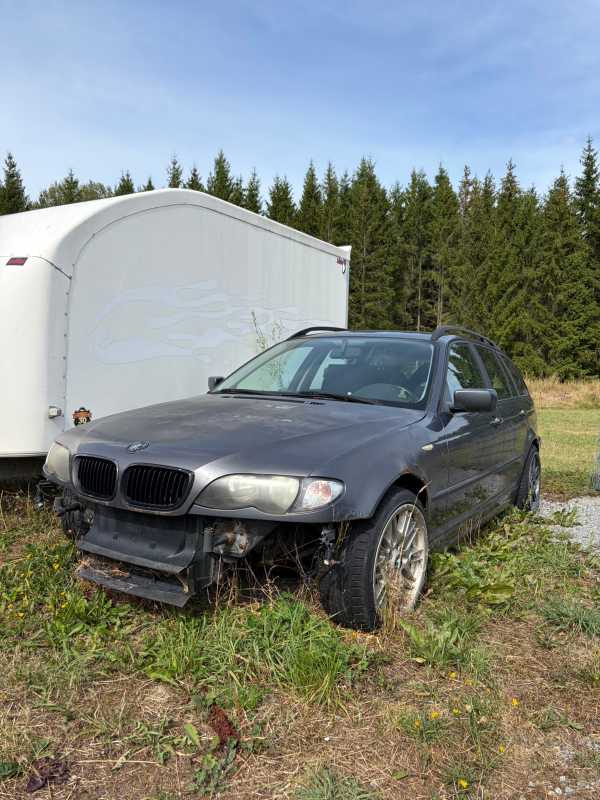 BMW 325 i Touring Manuell 2002, bild 2/7