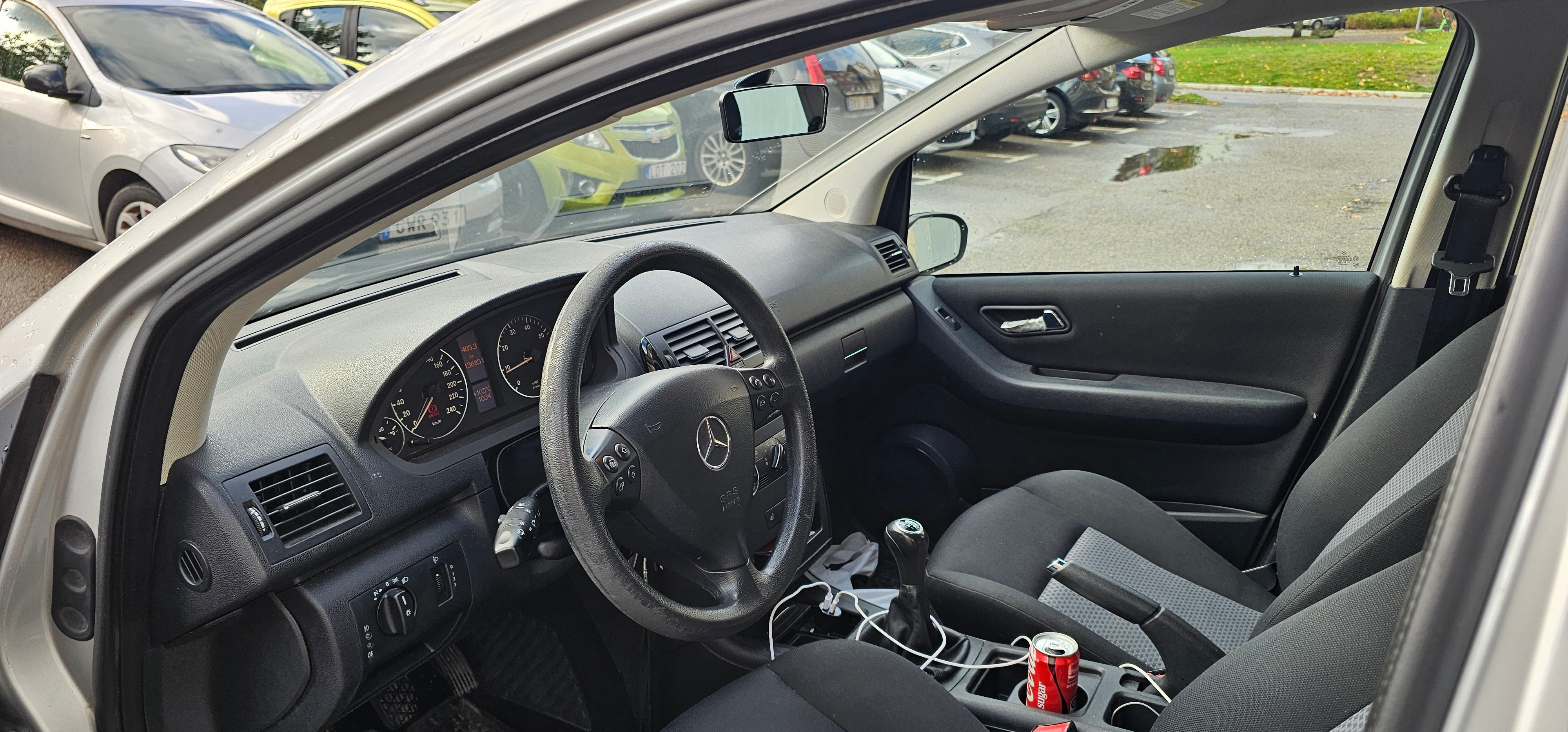Mercedes-Benz A 170 5-dörrars Manuell 2005, bild 2/7