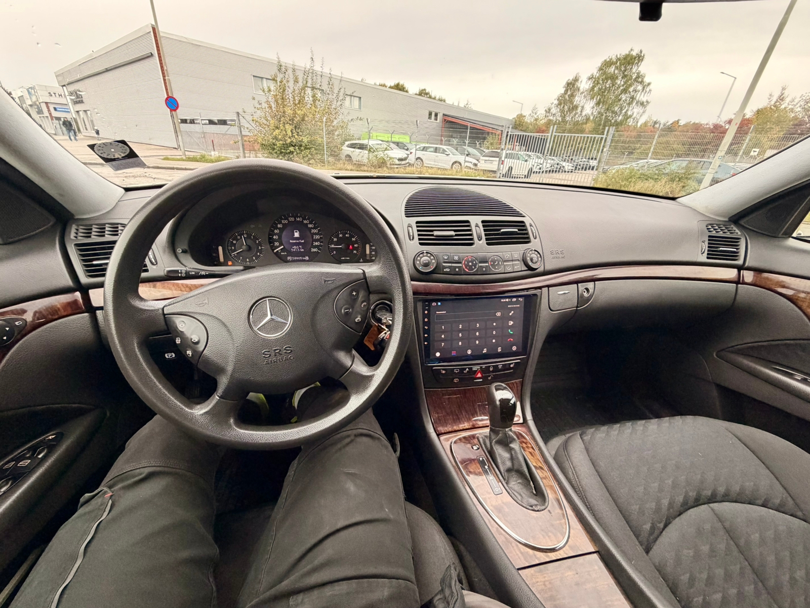 Mercedes-Benz E 2003, bild 6/7