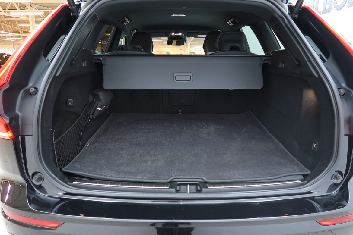 Volvo XC60 B4 AWD Diesel R-Design 2020, bild 6/10