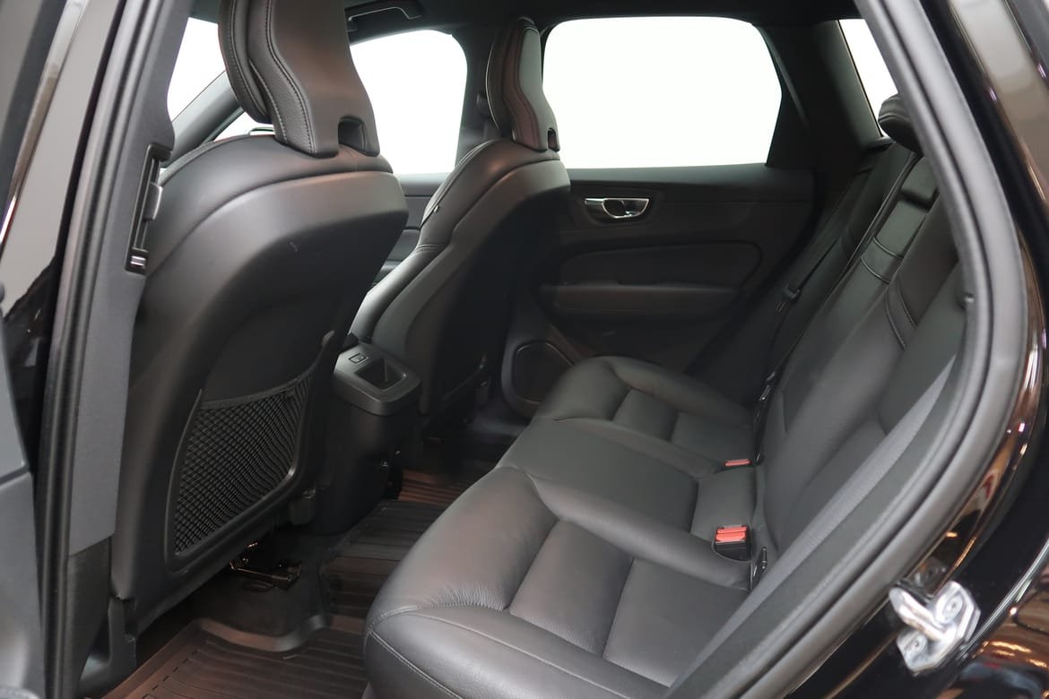 Volvo XC60 B4 AWD Diesel R-Design 2020, bild 5/10