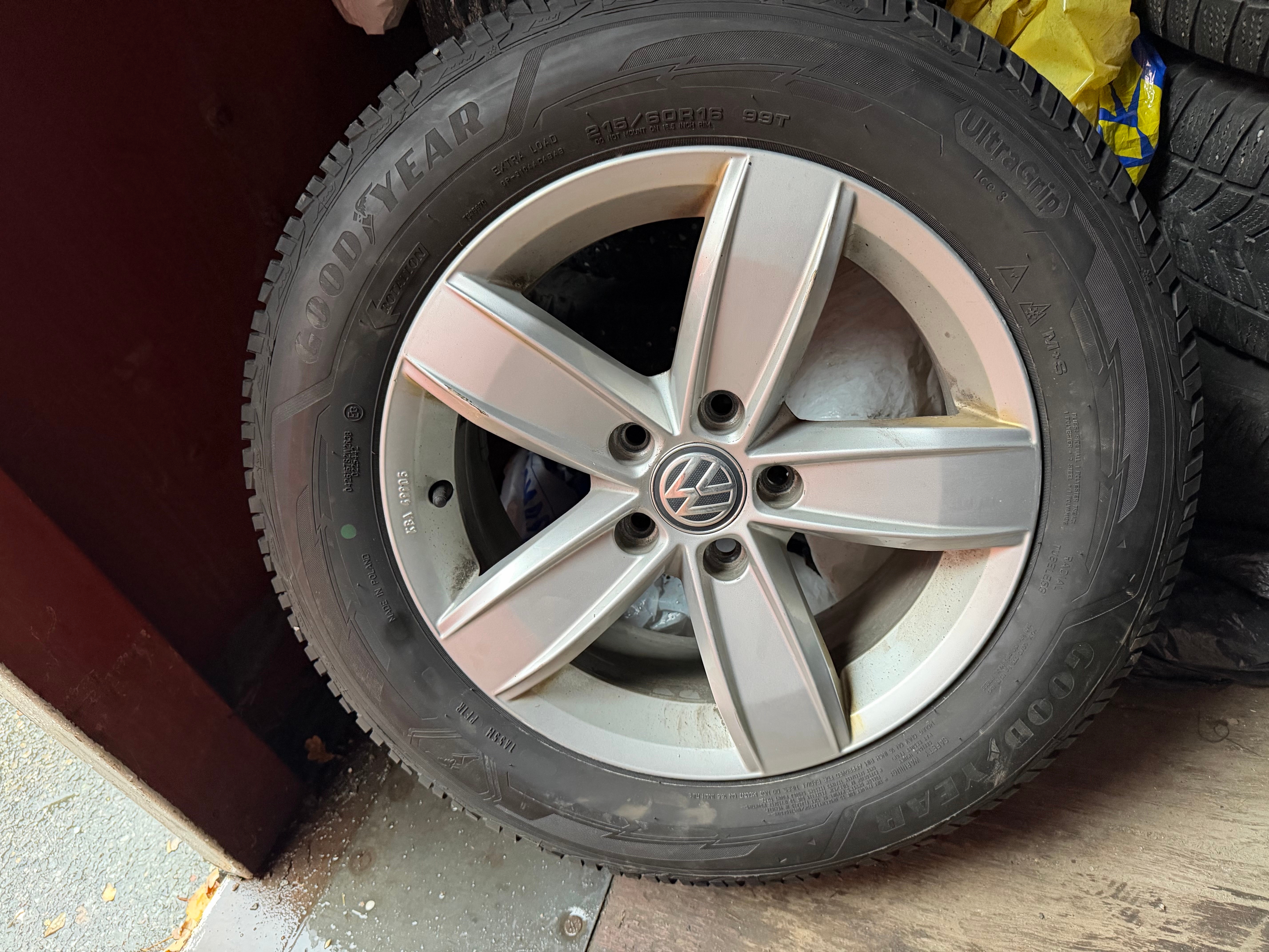 Volkswagen passat original vinterhjul