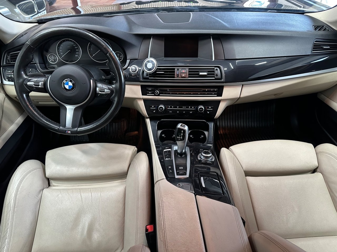 BMW 520d 2017, bild 7/16