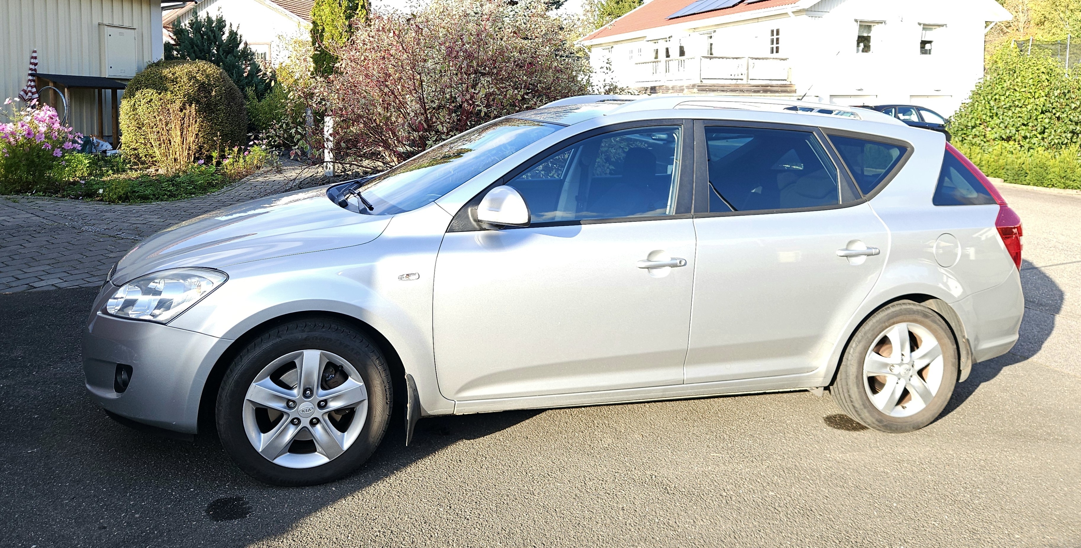 Kia Ceed Ex Sw Manuell 2008, bild 2/6
