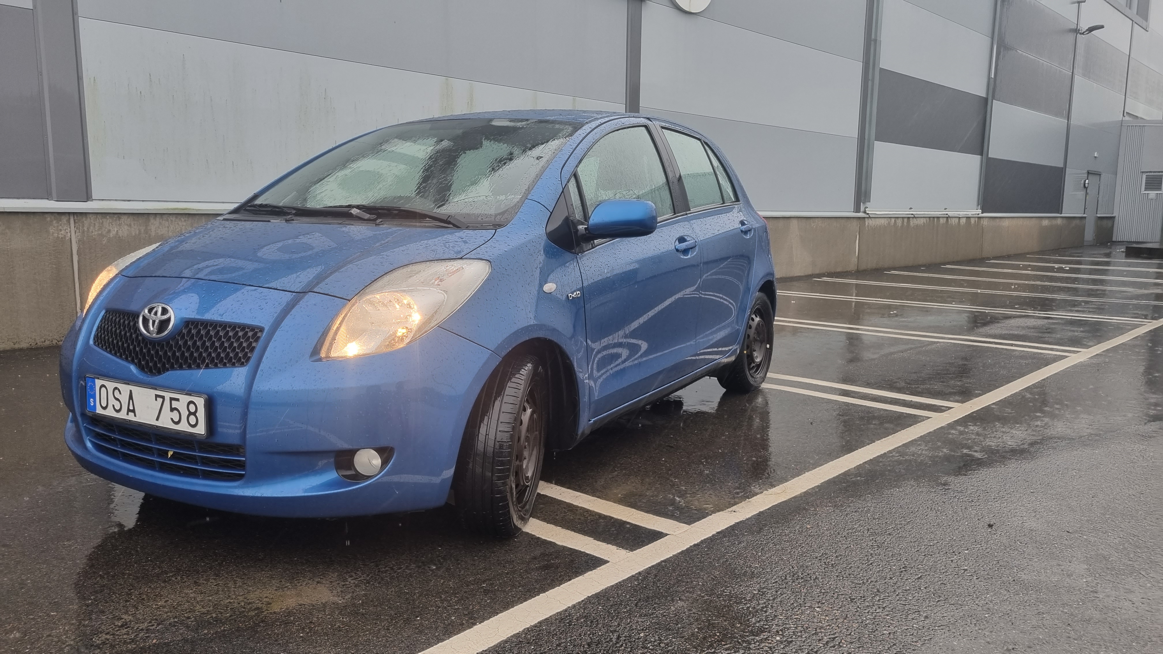 Toyota Yaris 5-dörrar 1.4 D-4D MultiMode 2007, bild 4/4