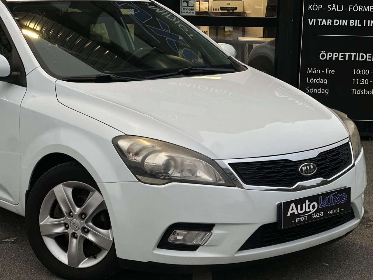 Kia Ceed cee'd_sw 1.6 CRDi 2011, bild 5/10