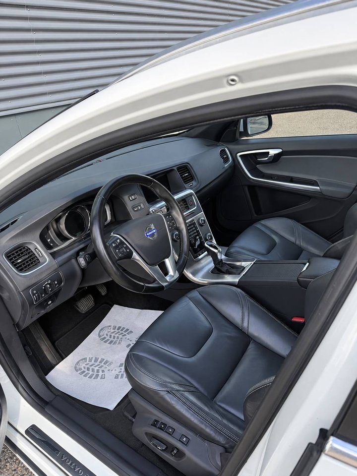 Volvo V60 2015, bild 6/10