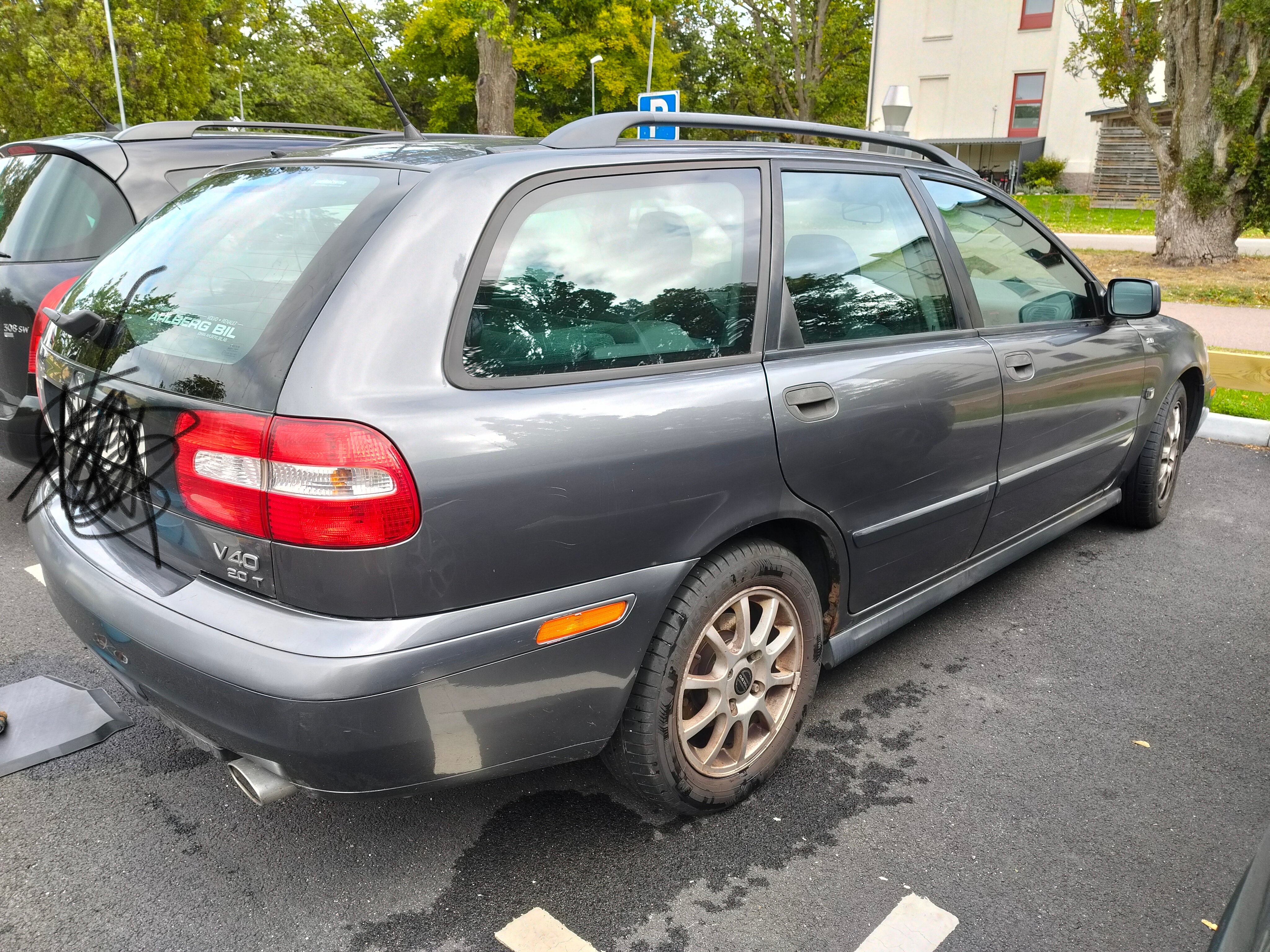 Volvo V40 2.0T Manuell 2003, bild 2/10