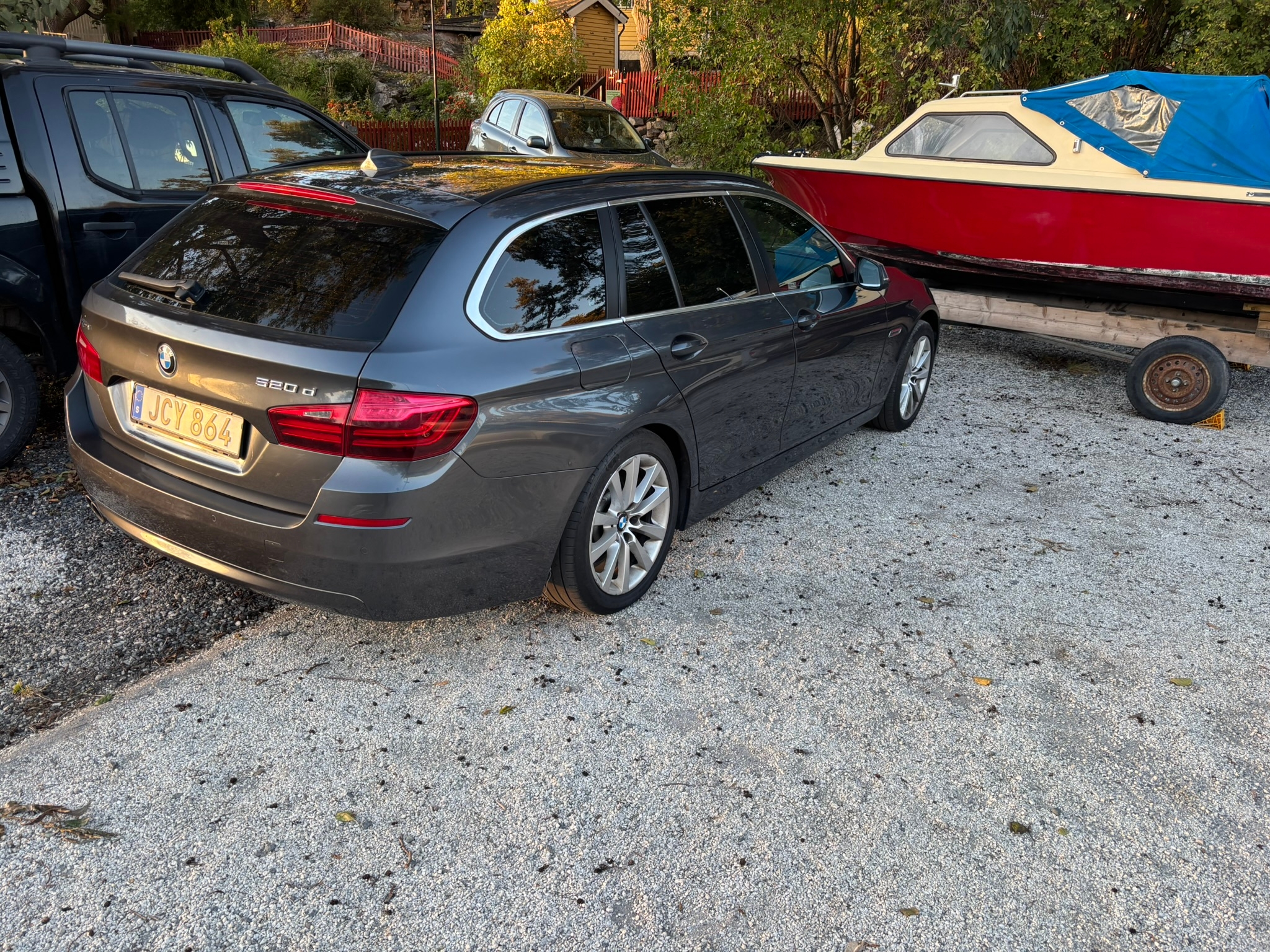 BMW 520 d xDrive Touring Steptronic 2016, bild 3/8