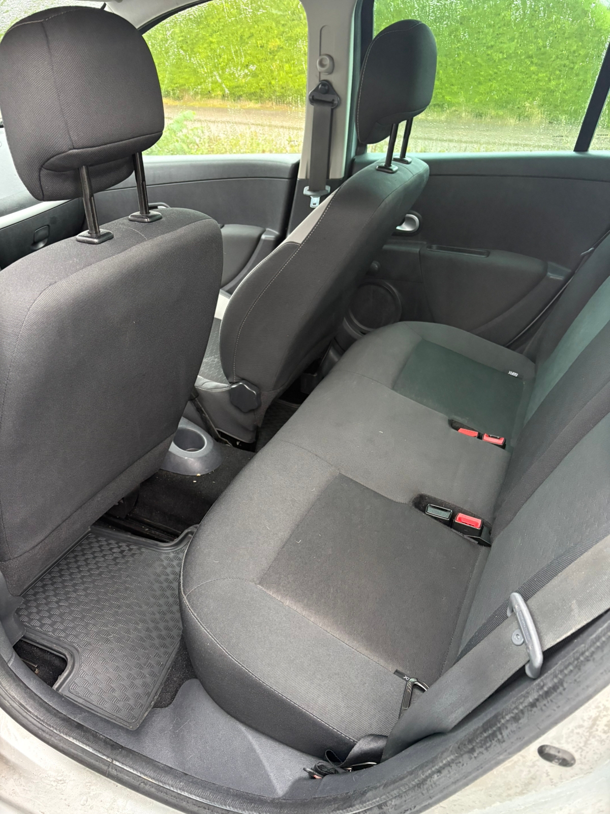 Renault Clio dCi 90 FAP 2011, bild 8/8