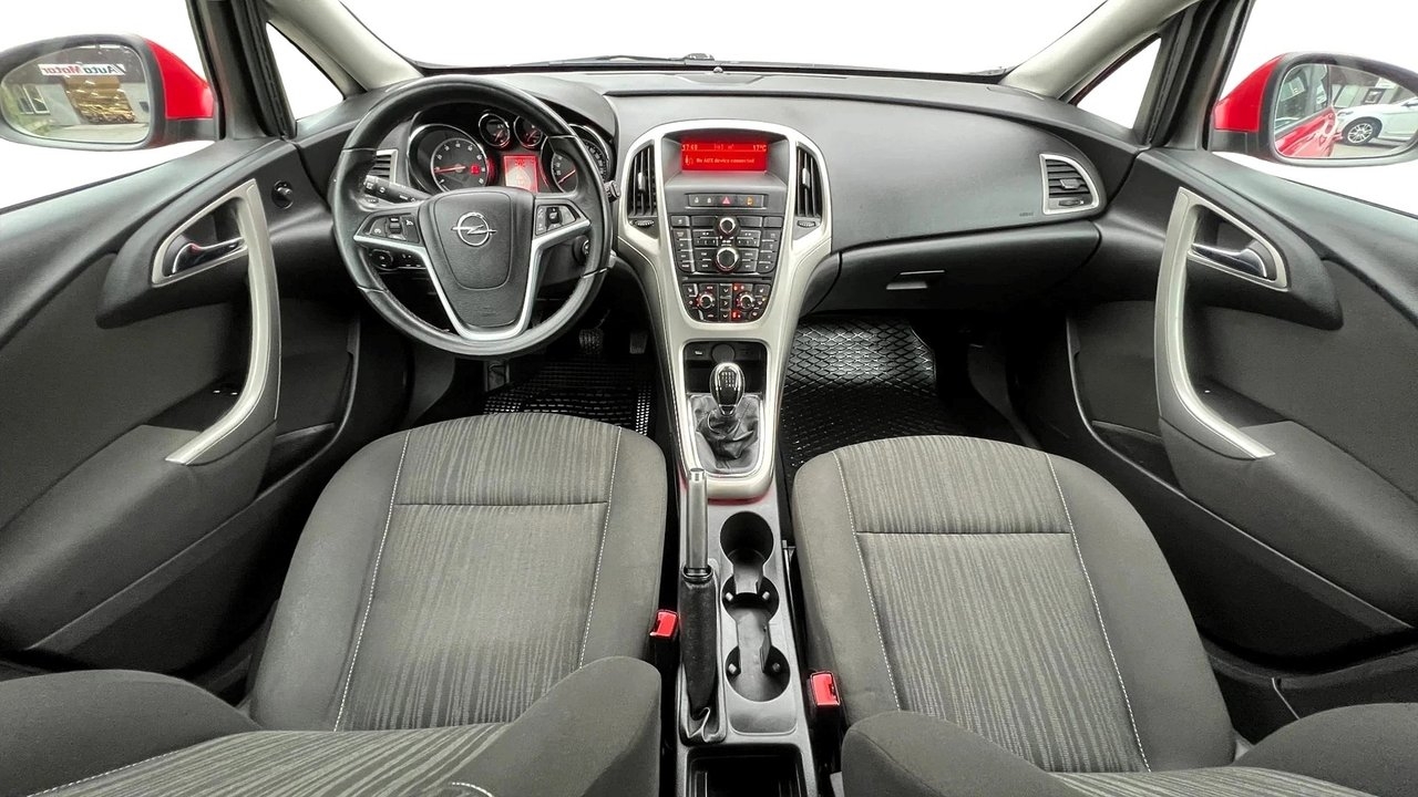 Opel Astra 1.4 Turbo 2011, bild 6/10