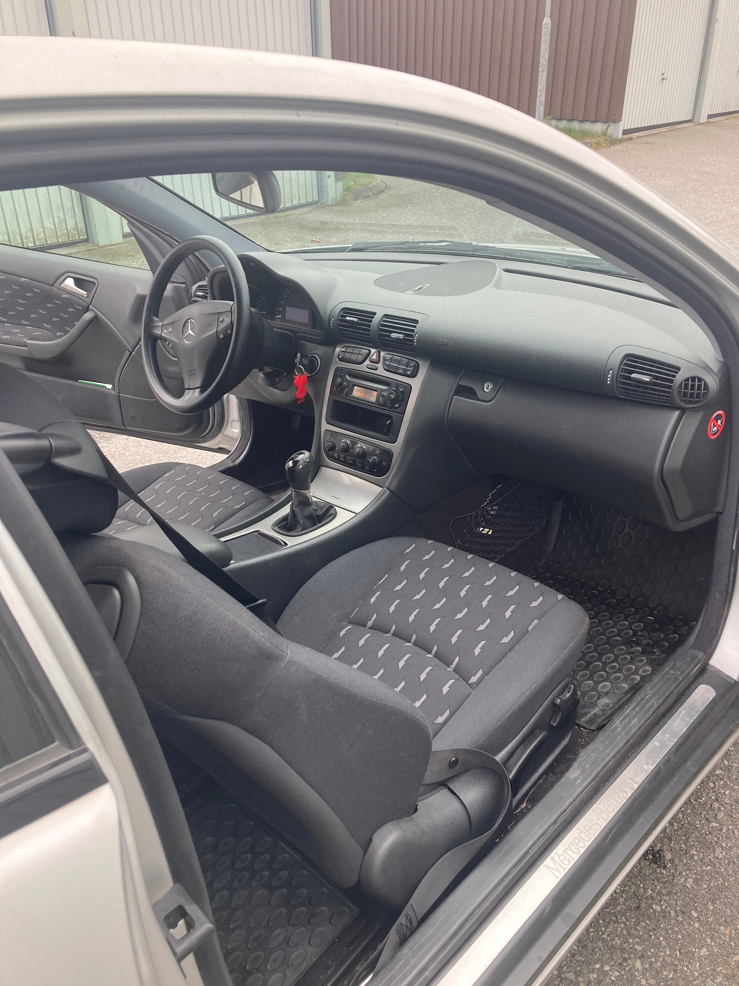 Mercedes-Benz C 2003, bild 4/6