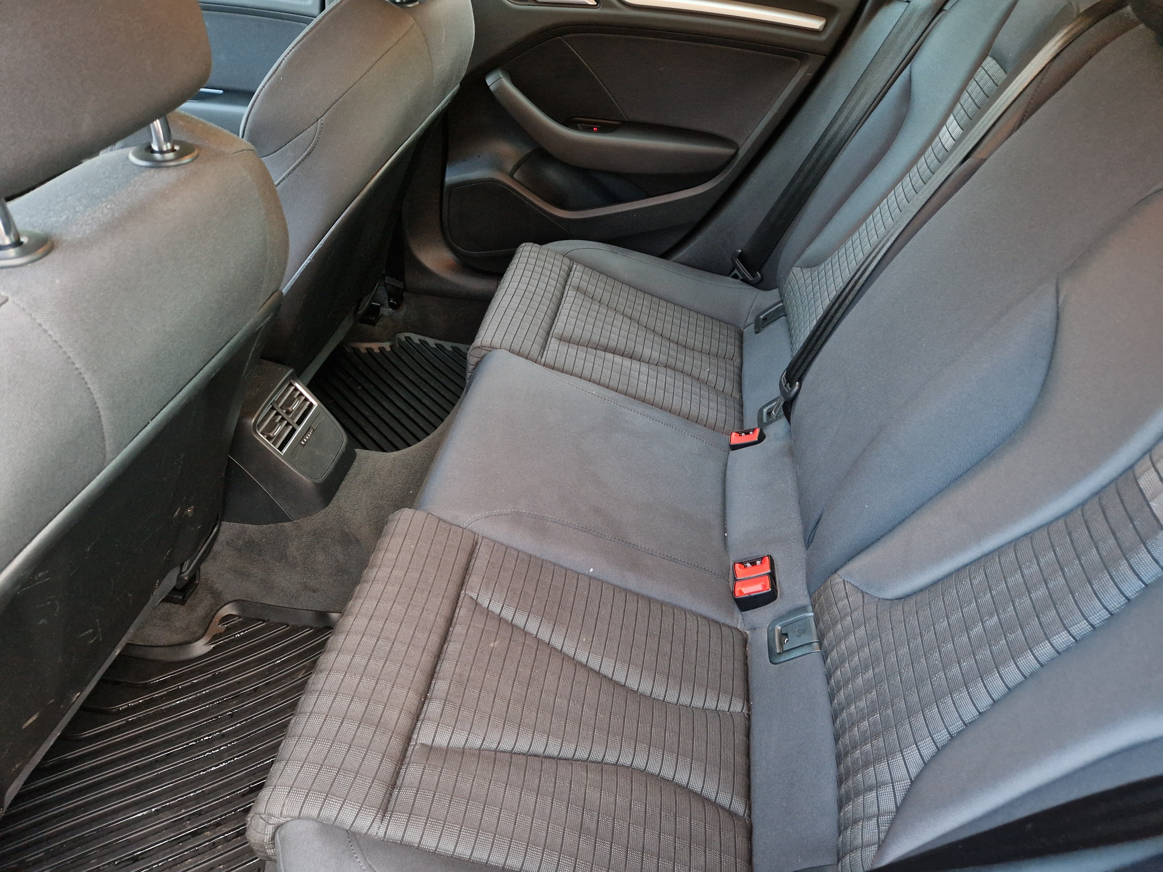 Audi A3 2.0 TDI 2014, bild 6/6