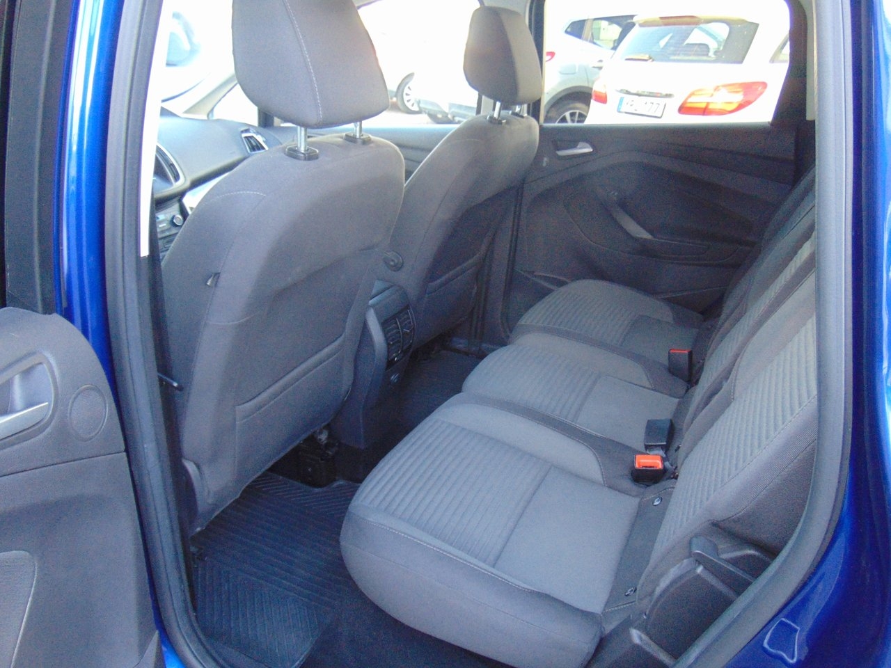 Ford C-Max 1.0 EcoBoost Titanium Euro 6 2016, bild 2/10