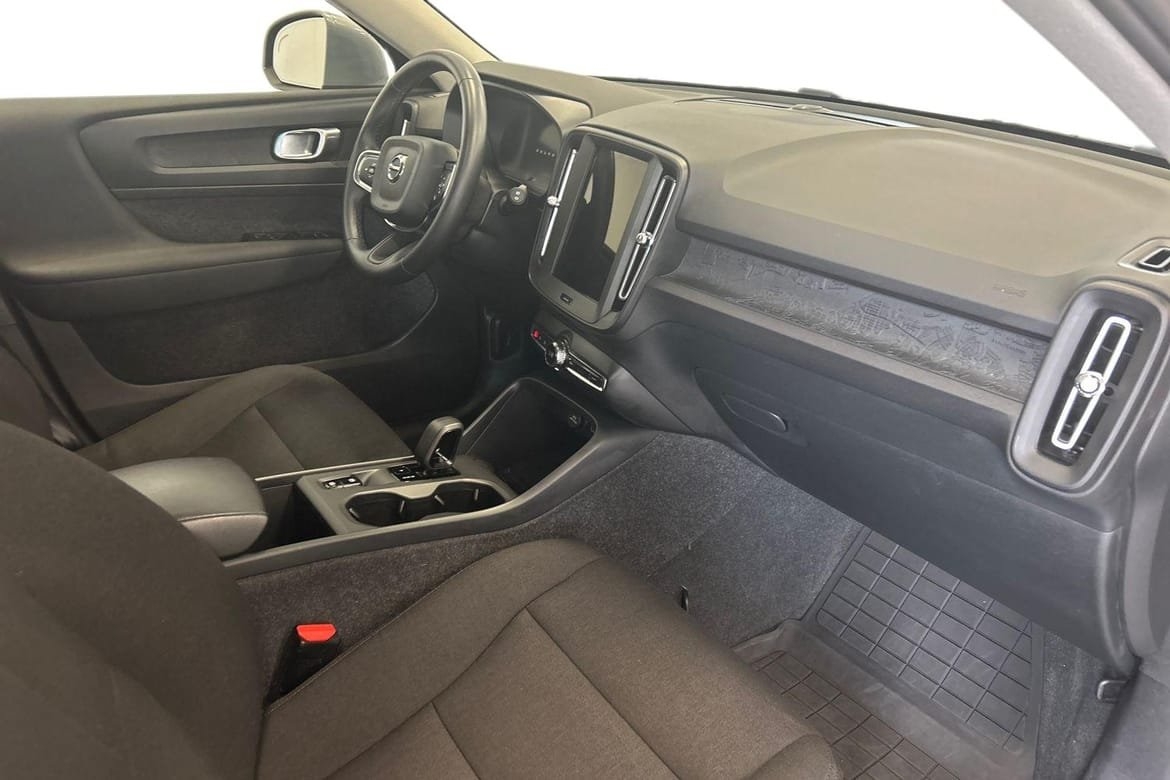 Volvo XC40 B3 Essential 2024, bild 7/10