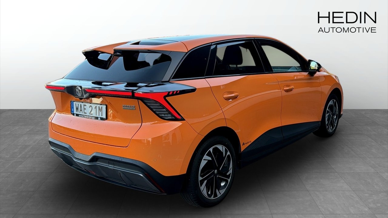 MG MG4 Luxury 2022, photo 2/9