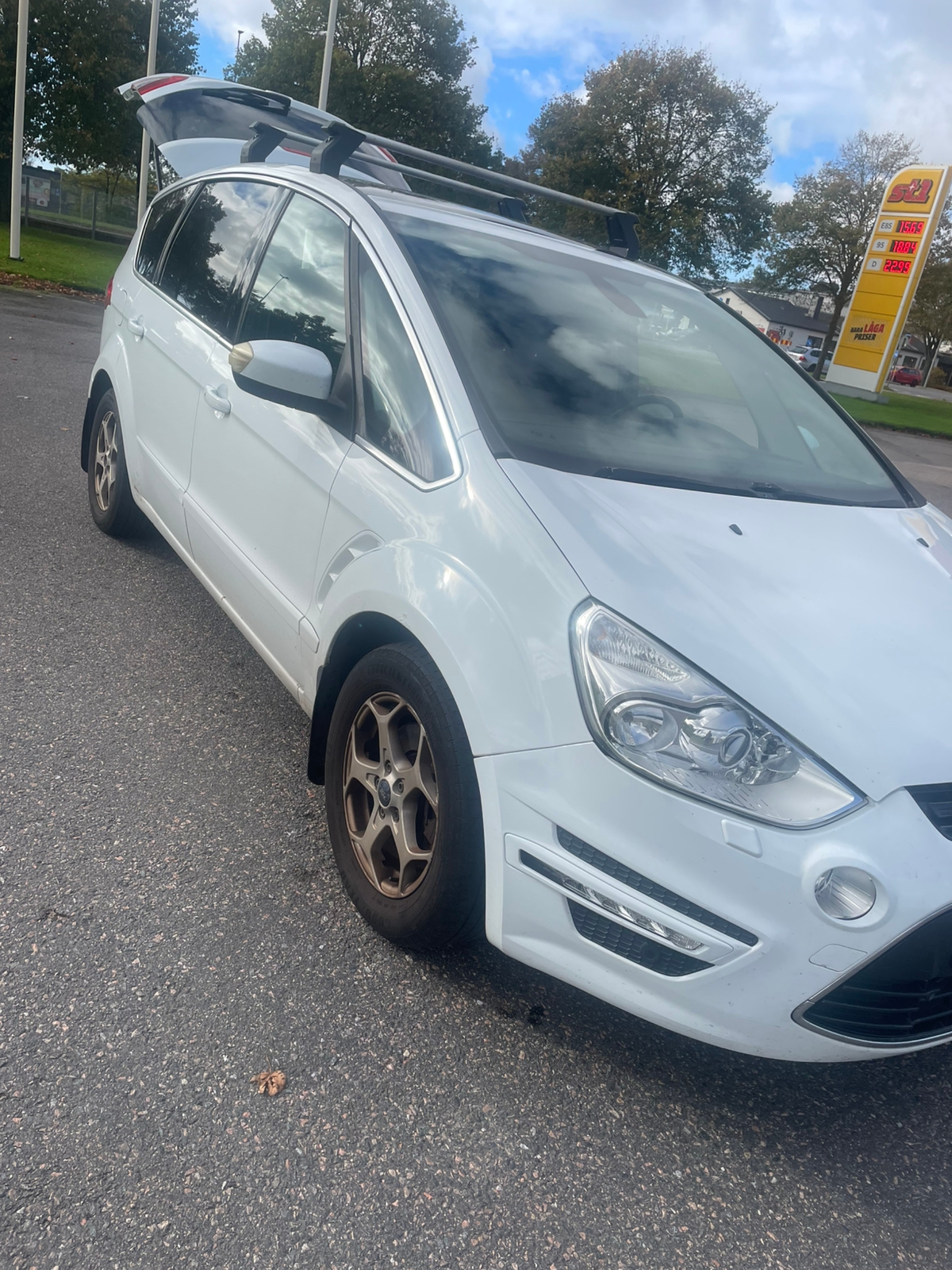 Ford S-MAX 2.0 TDCi Powershift 2012, bild 2/10
