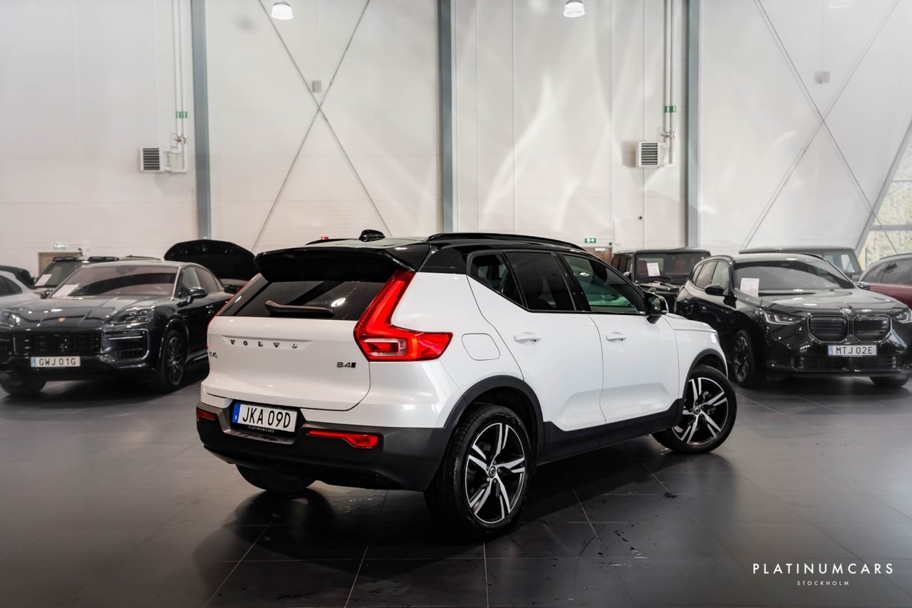 Volvo XC40 B4 AWD R-Design 2022, bild 2/10