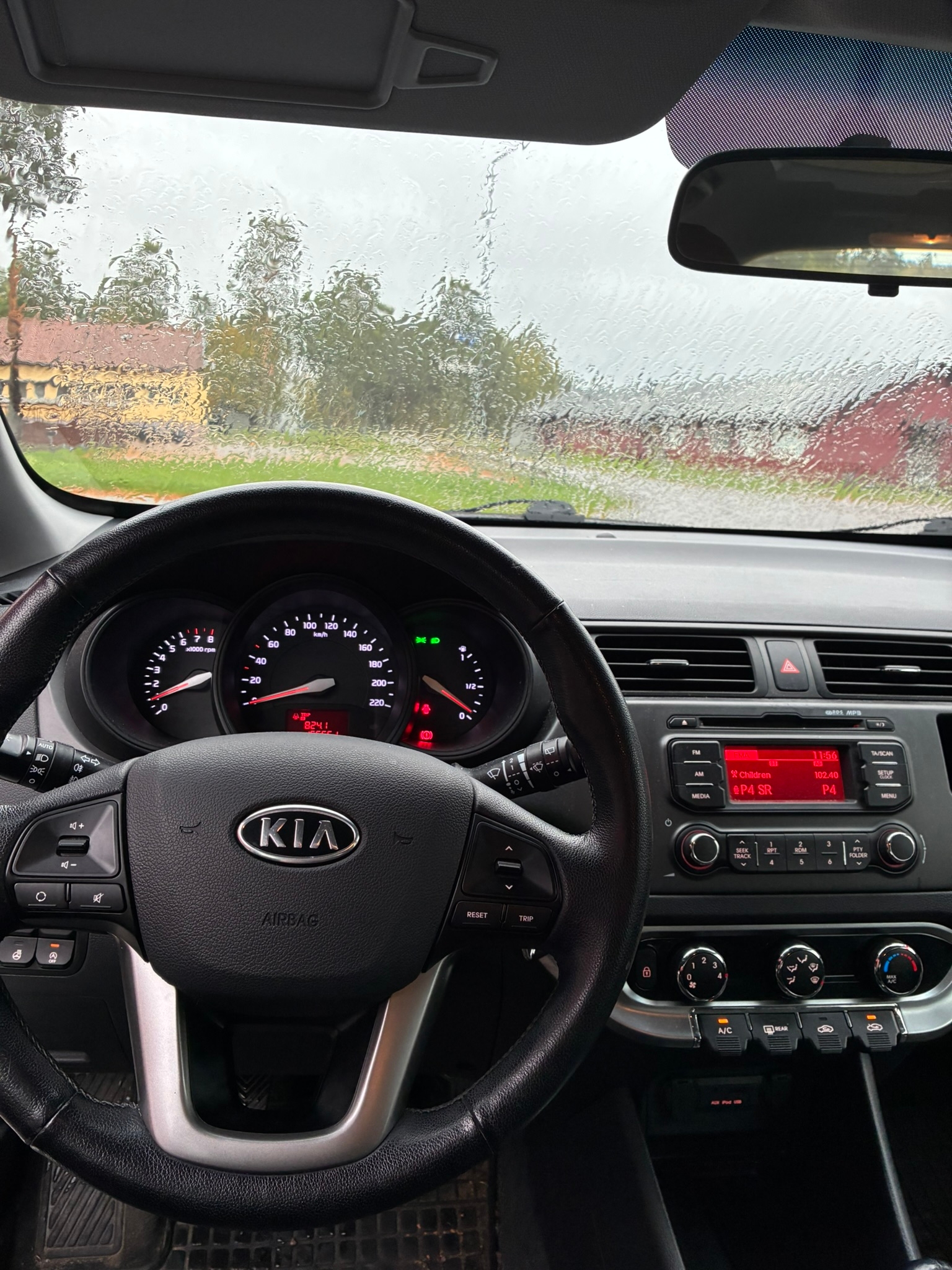 Kia Rio 1.4 2012, bild 3/4