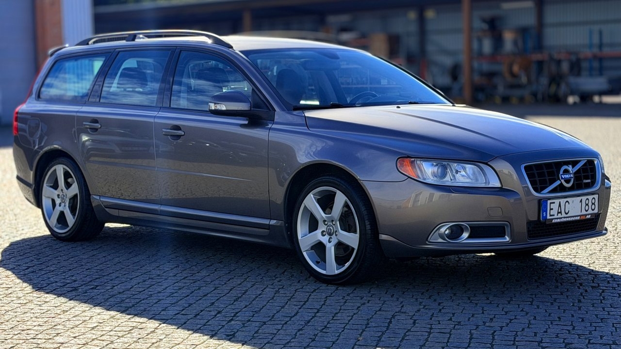 Volvo V70 T4 R-Design Euro 5 2011, bild 3/10