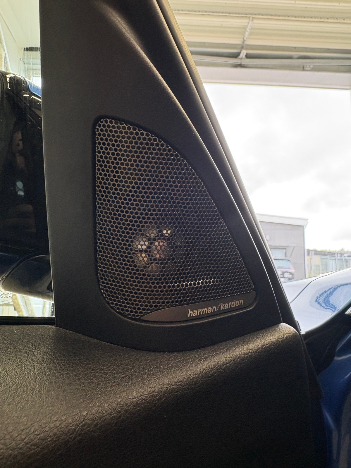 BMW 320 2016, bild 6/8