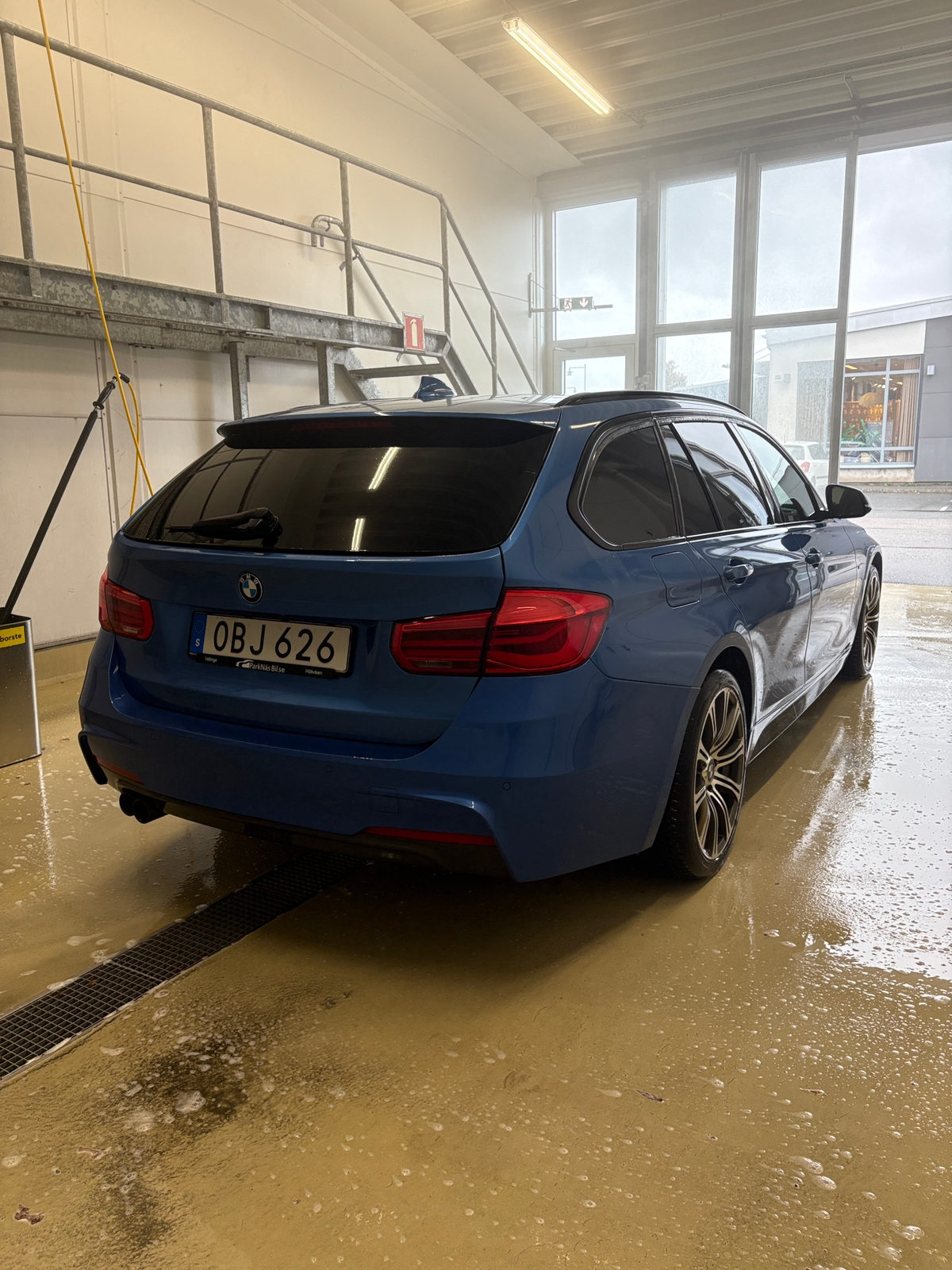 BMW 320 2016, bild 3/8