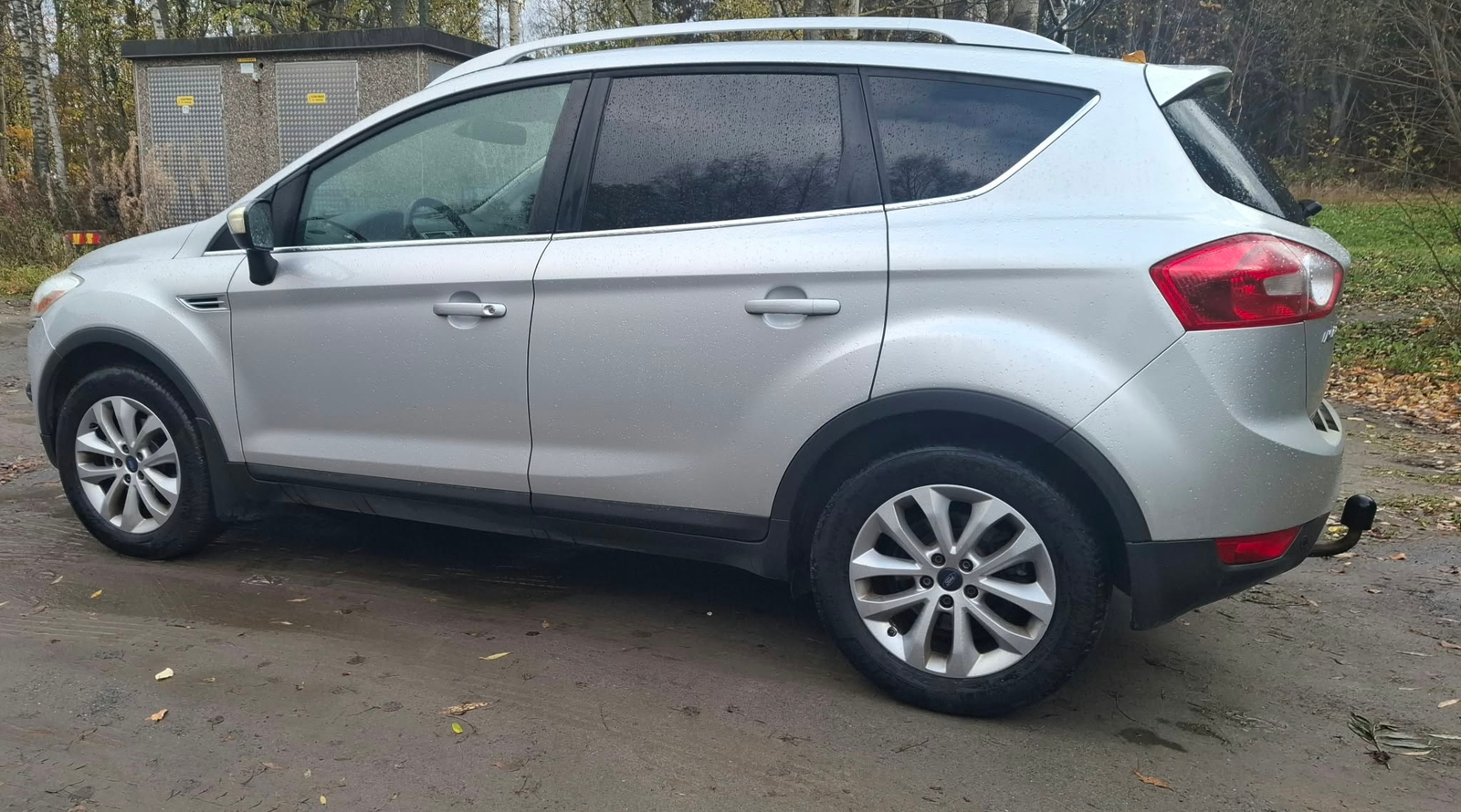 Ford Kuga 2.0 TDCi AWD Powershift 2011, bild 4/5