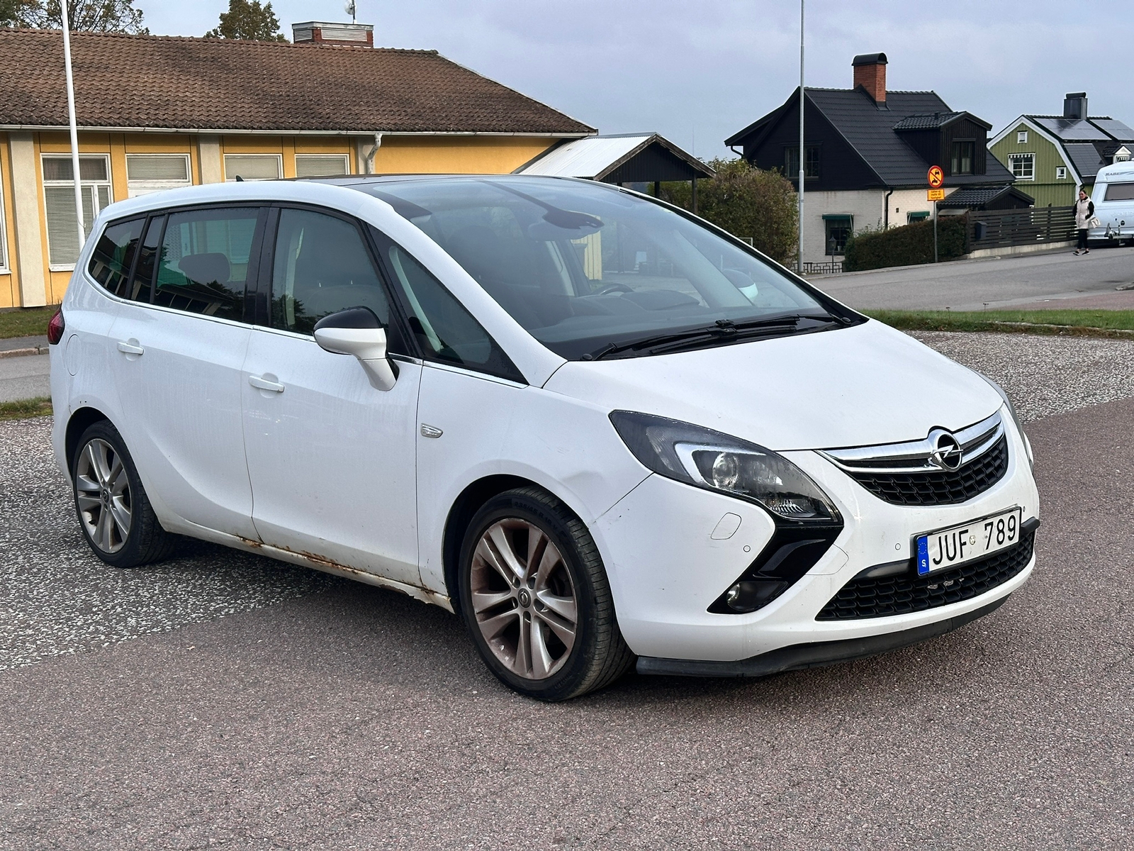 Opel Zafira Tourer 2.0 CDTI 7-sits 2012, bild 2/5