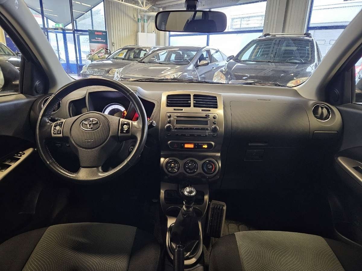 Toyota Urban Cruiser 1.4 D-4D AWD 2013, bild 7/9